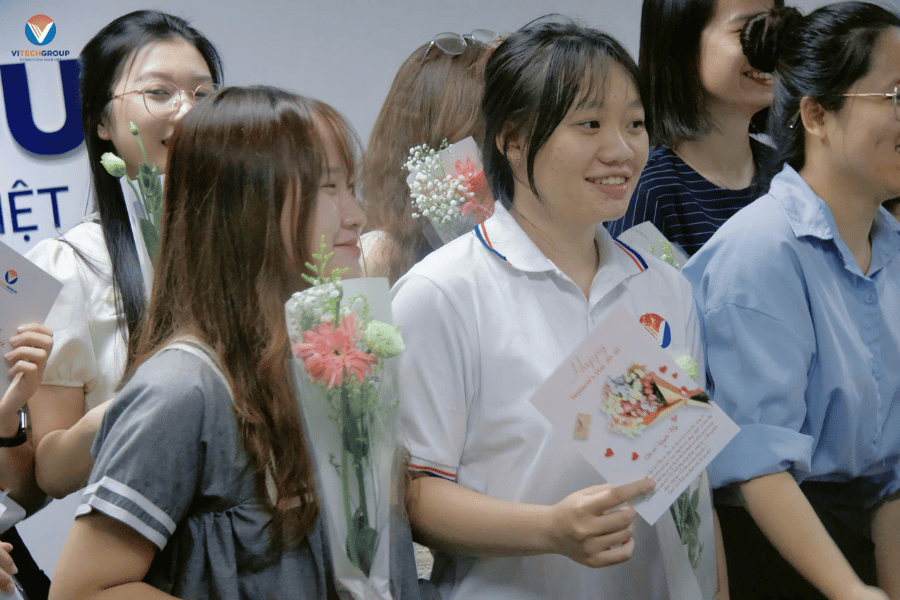 Tiệc Nội bộ tháng 10: Tôn vinh phái đẹp - Kết nối yêu thương