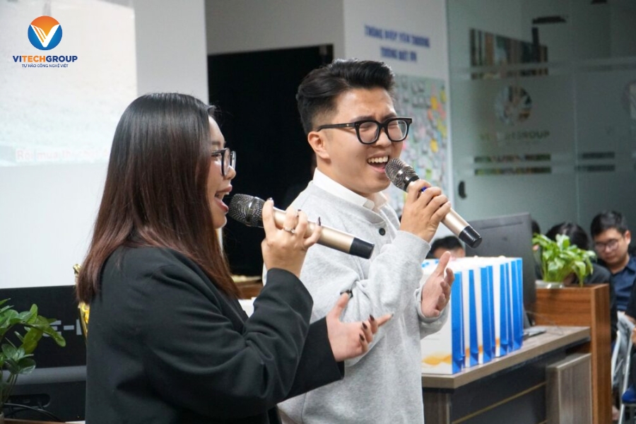 Tiệc nội bộ ViTech tháng 11
