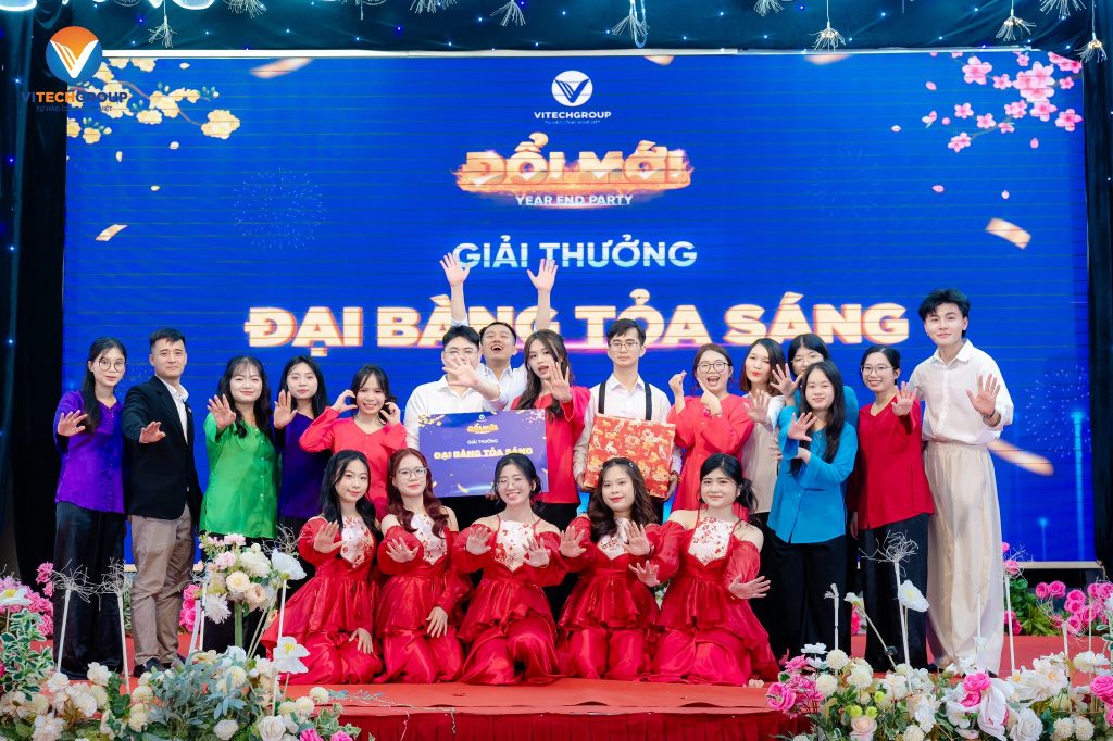 ViTecher toả sáng tại Concert "Đại bàng vượt ngàn chông gai"
