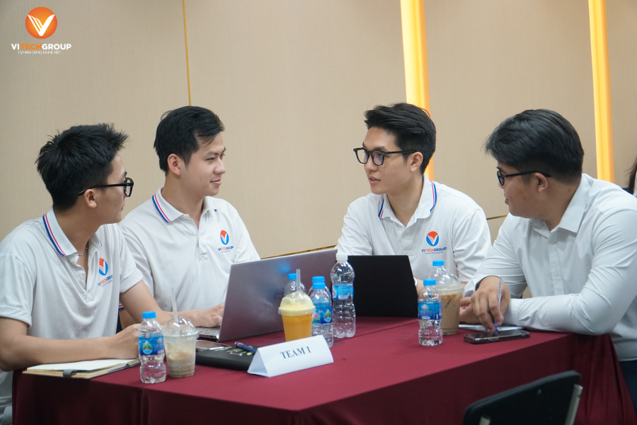 Đội ngũ Leader ViTech Group trong buổi đào tạo GENV - dành cho cấp Leader