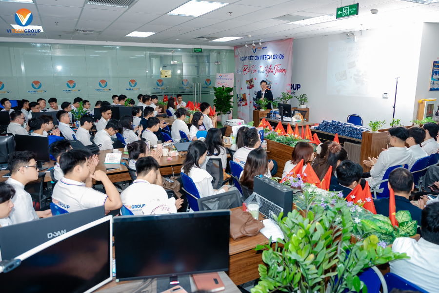 Tập thể ViTech Group trong Ngày Biết Ơn ViTech 9/6