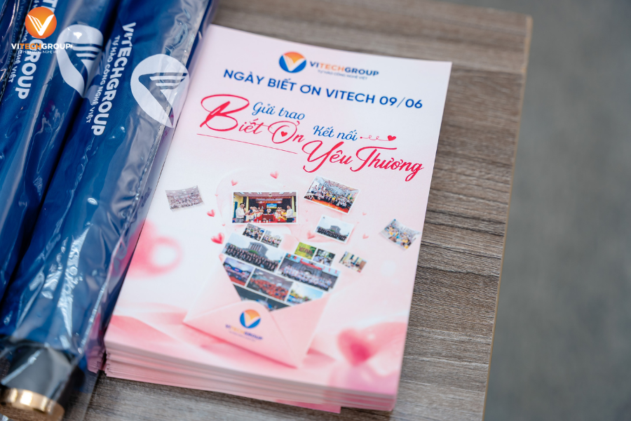 Tập thể ViTech Group trong Ngày Biết Ơn 9/6 – review Ngày Biết Ơn ViTech