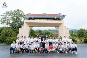 ViTech Group dâng hương tại Nghĩa trang Liệt sĩ Quốc gia Vị Xuyên